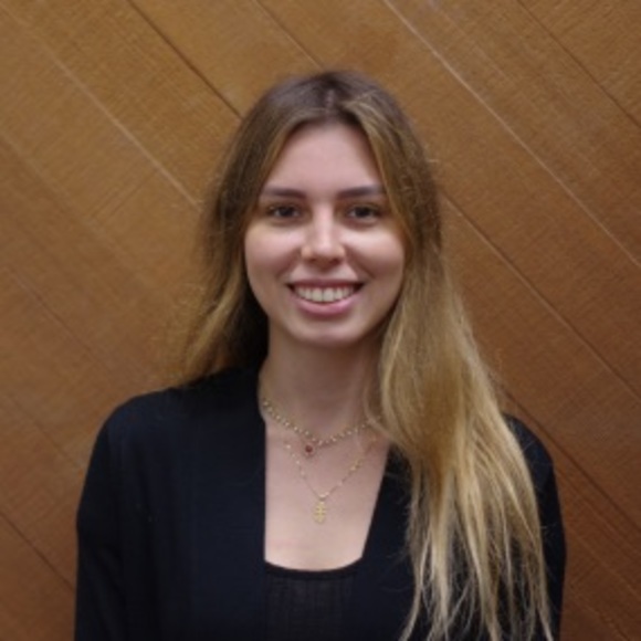 Meet your Posher, Paola - Picture 1 of 1